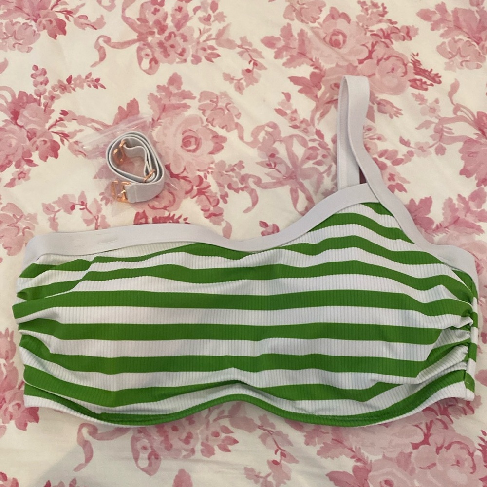 NWOT Shade & Shore Green and White Striped Swimsuit Top